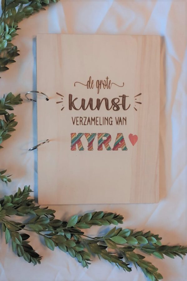Kunstverzamelalbum van Kyra